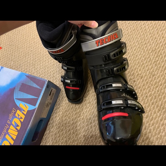 COPY - TECNICA women ski boots US8 - Picture 3 of 11